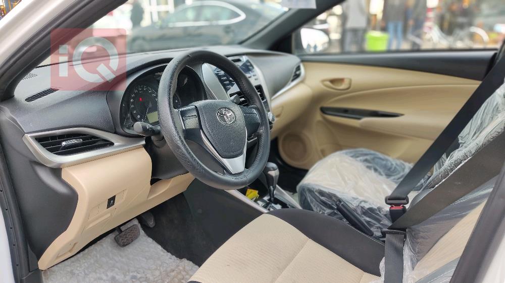 تۆیۆتا یارس